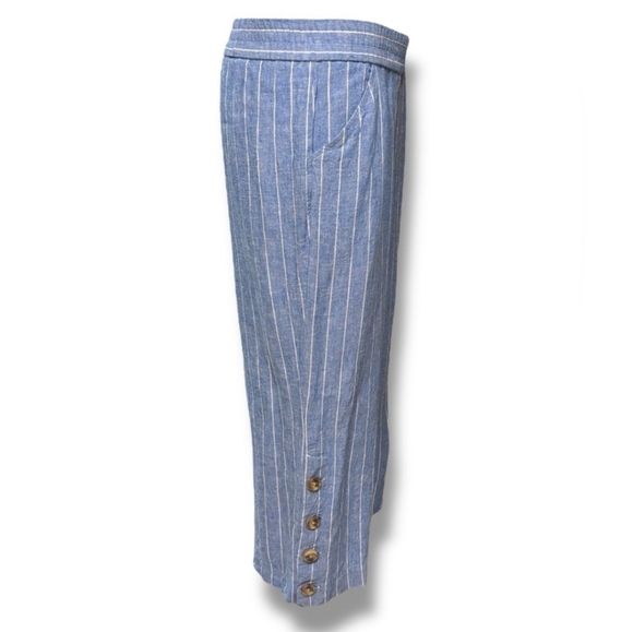 LAND N SEA Blue White Striped Linen Blend Pull On Capri Pants Button - Picture 2 of 10